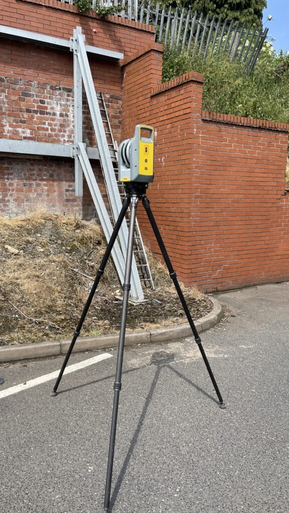 Laser scanner checking verticality of a retaining wall